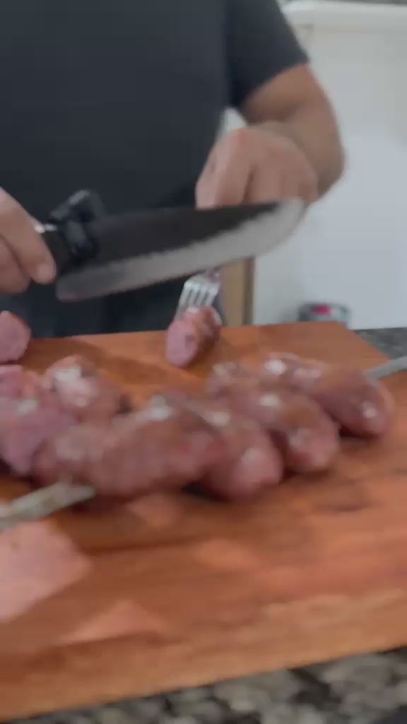 Faca de churrasco em aço carbono